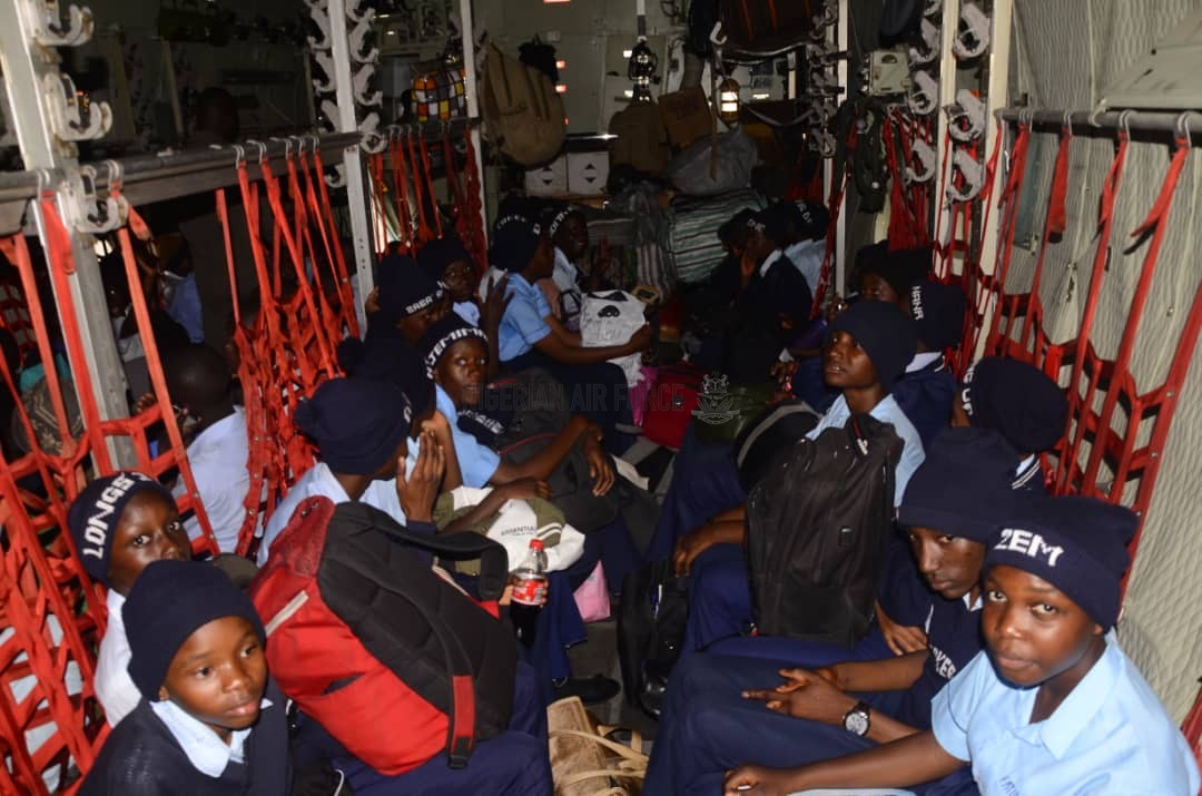 NAF C-130 AIRCRAFT AIRLIFT AFMS/AFGMS JOS STUDENTS TO VARIOUS STATES ACROSS NIGERIA FOR HOLIDAYS