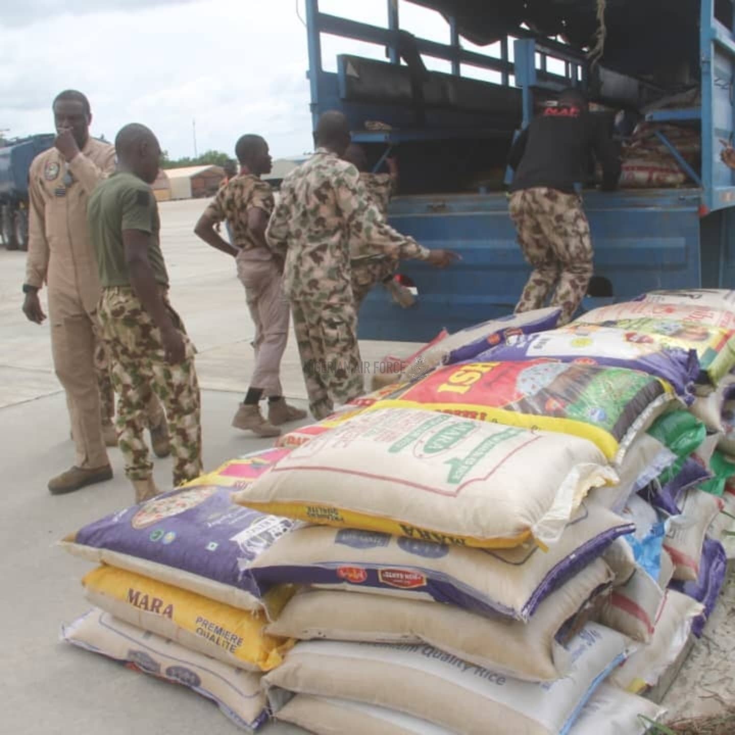 NAF COMMENCES AIRLIFT OF RELIEF MATERIALS FOR FLOOD VICTIMS IN MAIDUGURI